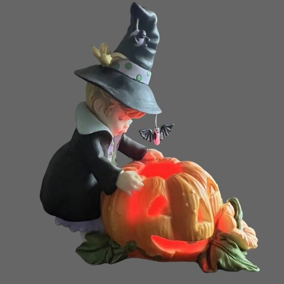 My Little Kitchen Fairies JACK O LANTERN FAIRY Lite Up Pumpkin Witch Fairy Girl - Picture 2 of 11
